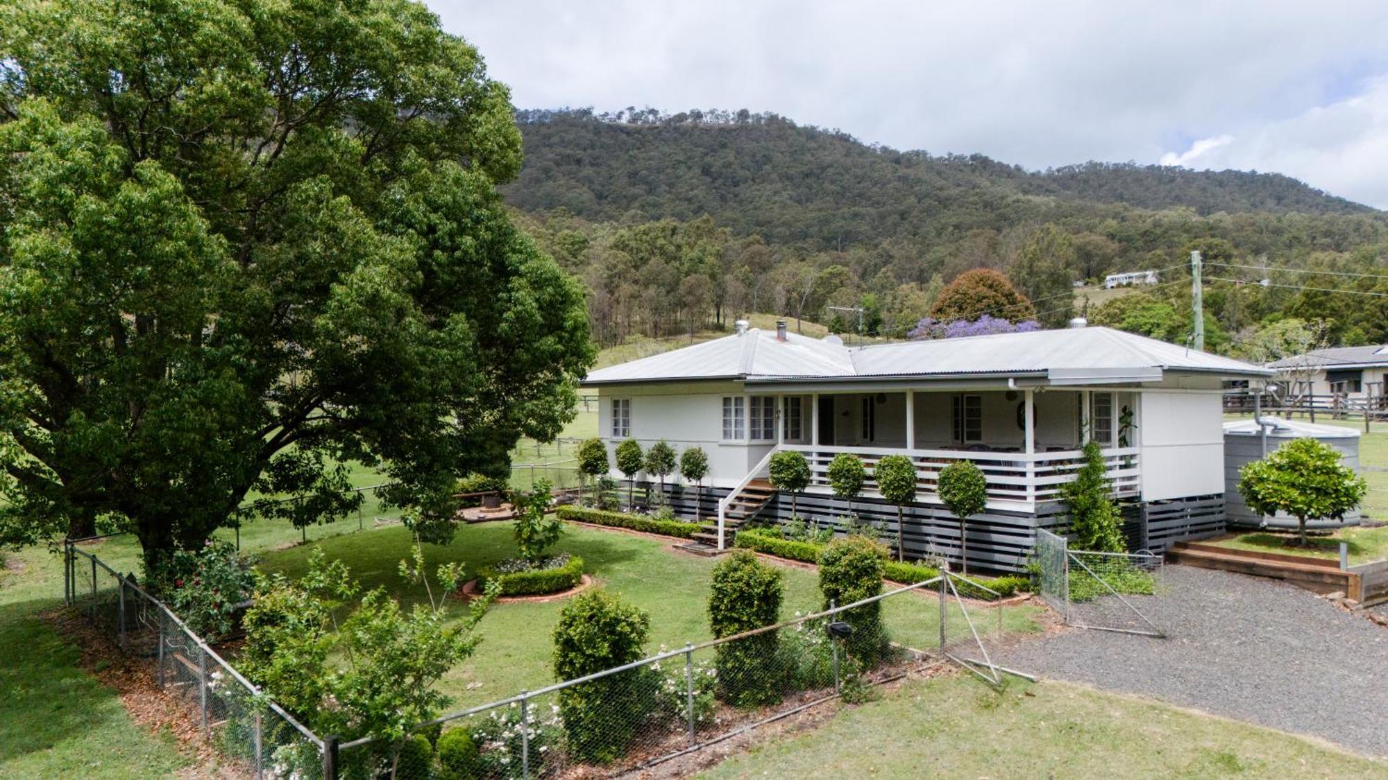 Cottage On Lamington Canungra ภายนอก รูปภาพ